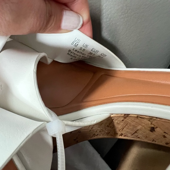 Franco Sarto white platform sandals size 8 - Picture 4 of 4